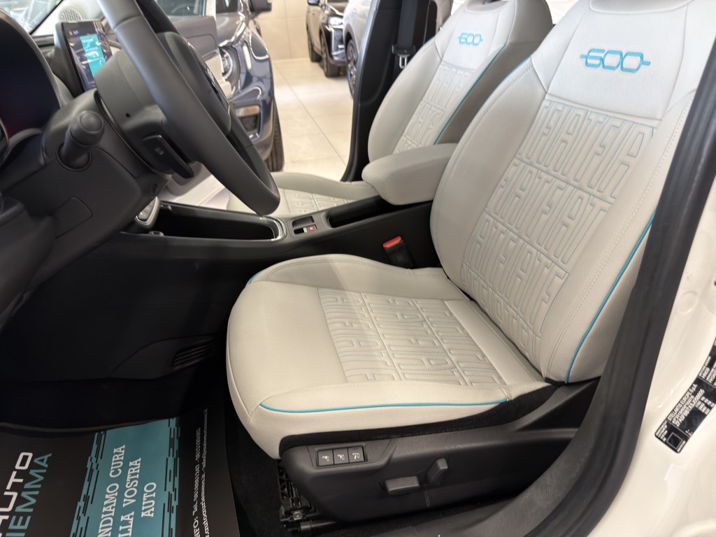 FIAT 600 1200 HYBRID 110 CV LA PRIMA